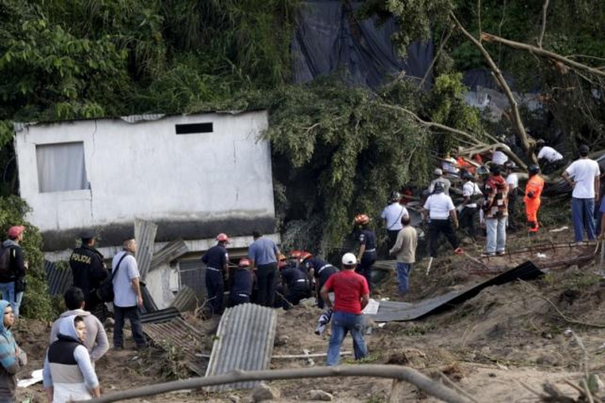 Hien truong vu lo dat kinh hoang o Guatemala, 600 nguoi mat tich-Hinh-8